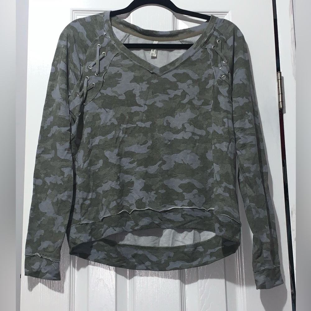 Camouflage long sleeve